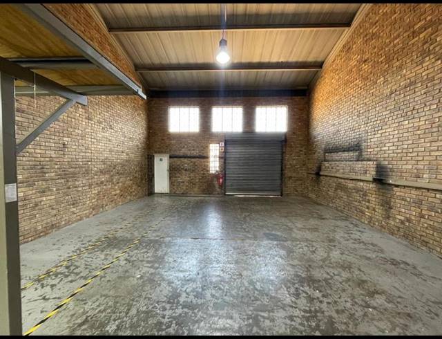 INDUSTRIAL PROPERTY TO RENT IN HENNOPSPARK